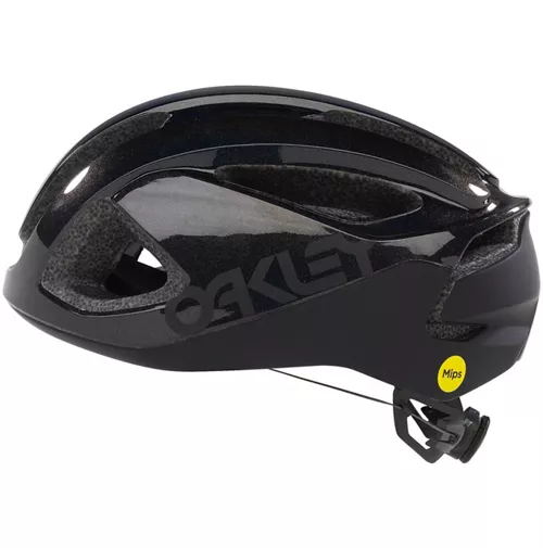 Oakley ARO3 Helmet 1 Oakley ARO3 Helmet